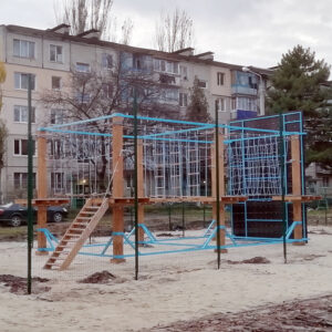 Mobilny park linowy ze ścianką wspinaczkową – Projekt 2112-01-1