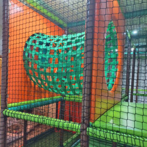 Dziecięcy centrum zabaw z areną trampolinową od producenta MIRTA – Projekt 2404-5-07